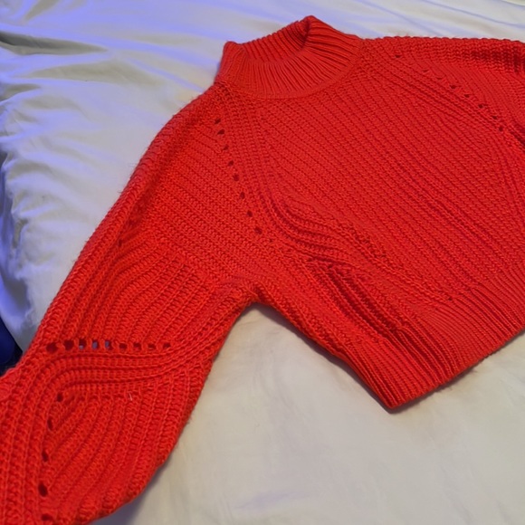 Vibrant red/orange knit cropped sweater - Picture 2 of 6